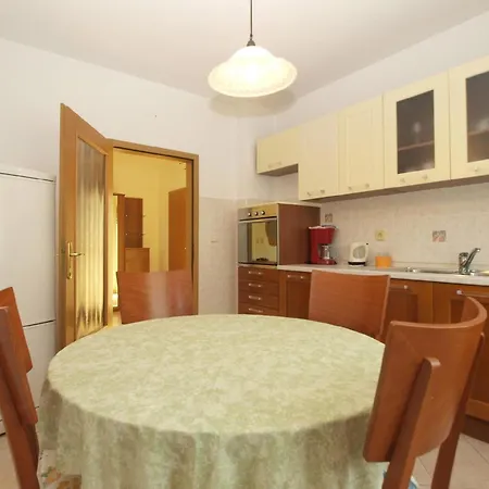 Apartment Fuer 4 Personen Ca 85 Qm In Medulin, Istrien Suedkueste Von Istrien *