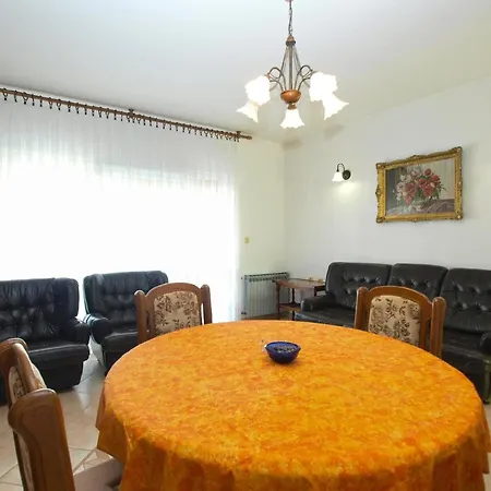 Apartment Fuer 4 Personen Ca 85 Qm In Medulin, Istrien Suedkueste Von Istrien