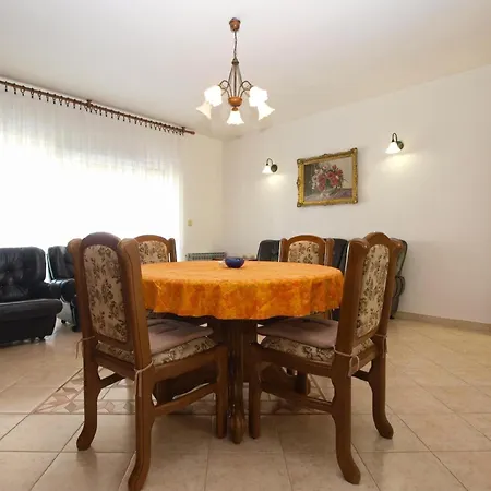 Apartment Fuer 4 Personen Ca 85 Qm In Medulin, Istrien Suedkueste Von Istrien *