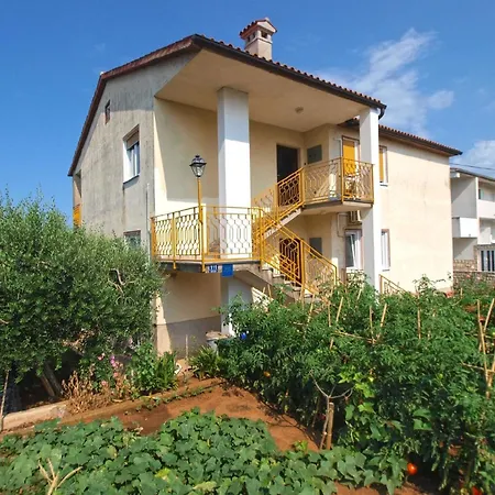 Apartment Fuer 4 Personen Ca 85 Qm In Medulin, Istrien Suedkueste Von Istrien